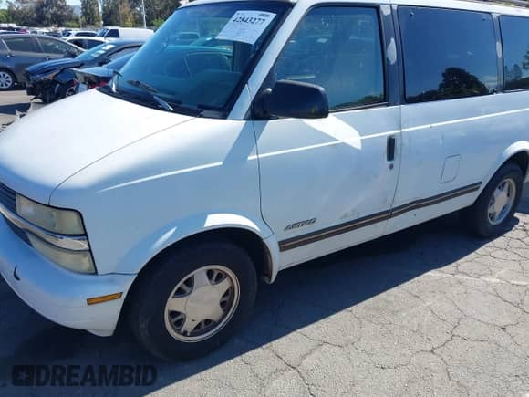 1995 Chevrolet Astro с VIN 1GNDM19WXSB241324, выставлен на аукционе IAAI как лот 42843277 с пробегом 163 178 миль миль и . История ставок и продаж доступна на DreamBid. Изображение 6.