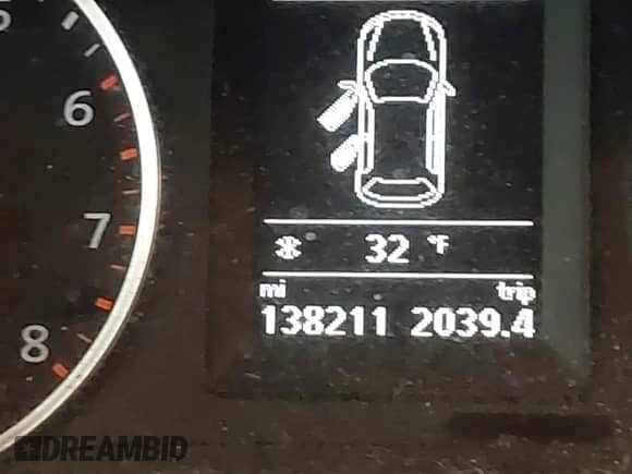 2014 Volkswagen Tiguan SEL with VIN WVGAV3AX8EW563008, listed as a IAAI auction lot 41356523 with 138,211 mi miles and . Bid and sale history available at DreamBid. Image 15.