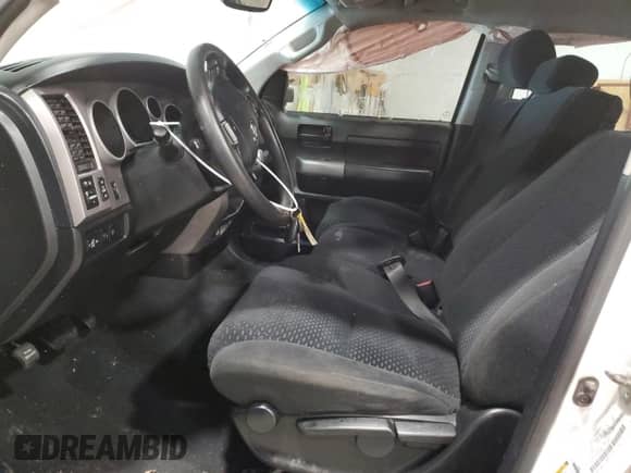 2012 Toyota Tundra с VIN 5TFDY5F16CX268649, выставлен на аукционе Copart как лот 48197875 с пробегом 189 824 миль миль и Списание • Salvage title. История ставок и продаж доступна на DreamBid. Изображение 7.