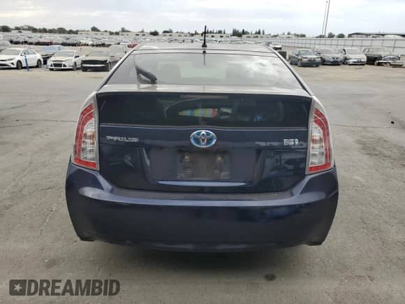 2015 Toyota Prius Two with VIN JTDKN3DU8F0448875, listed as a Copart auction lot 82154525 with 94,538 mi miles and Salvage title. Bid and sale history available at DreamBid. Image 6.