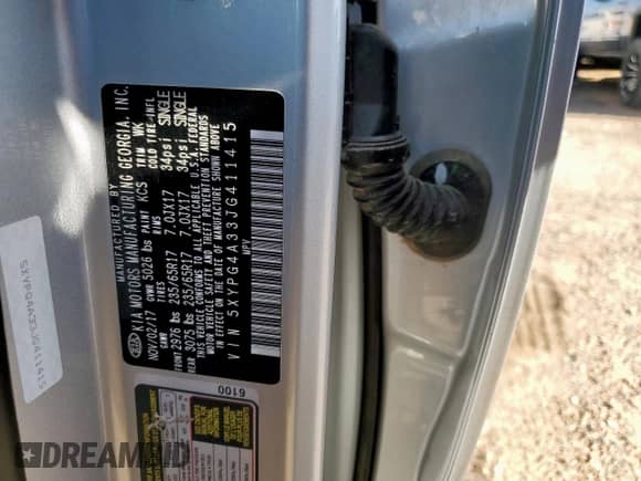 2018 Kia Sorento LX with VIN 5XYPG4A33JG411415, listed as a Copart auction lot 69861555 with 114,822 mi miles and Clean title. Bid and sale history available at DreamBid. Image 13.