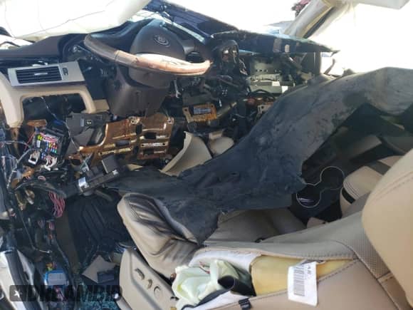 2010 Cadillac Escalade ESV Premium with VIN 1GYUKJEF5AR106966, listed as a Copart auction lot 38912394 with Not provided miles and Non repairable. Bid and sale history available at DreamBid. Image 8.