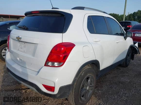 2022 Chevrolet Trax LT с VIN KL7CJLSMXNB560158, выставлен на аукционе IAAI как лот 42217618 с пробегом 44 065 миль миль и . История ставок и продаж доступна на DreamBid. Изображение 4.