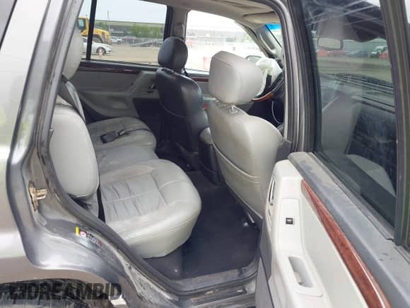 2002 Jeep Grand Cherokee Overland с VIN 1J8GW68J72C281625, выставлен на аукционе IAAI как лот 42605884 с пробегом 211 101 миль миль и . История ставок и продаж доступна на DreamBid. Изображение 8.