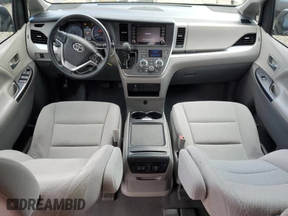 2020 Toyota Sienna LE Auto Access Seat with VIN 5TDKZ3DC1LS026564, listed as a Copart auction lot 72011615 with 63,133 mi miles and Salvage title. Bid and sale history available at DreamBid. Image 8.