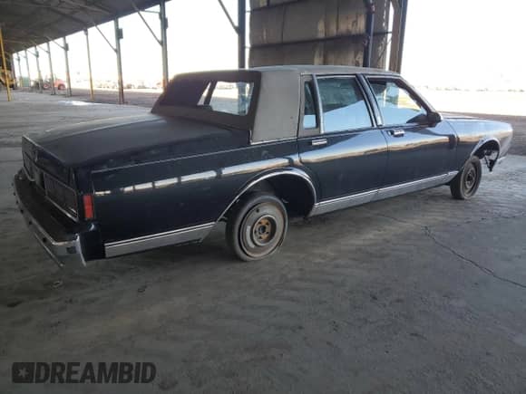 1989 Chevrolet Caprice с VIN 1G1BU51E0KA157859, выставлен на аукционе Copart как лот 89347555 с пробегом 428 954 миль миль и Списание • Salvage title. История ставок и продаж доступна на DreamBid. Изображение 3.