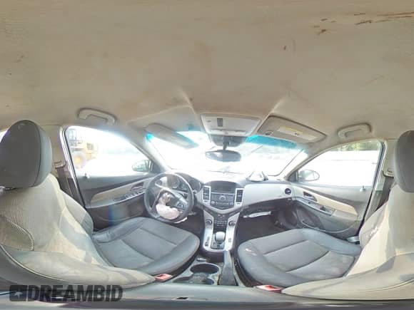 2015 Chevrolet Cruze LS z VIN 1G1PA5SH3F7172284, wystawiony jako Copart lot #80956135 z przebiegiem 241 571 mil mil oraz Szkoda całkowita • Salvage title. Historia ofert i sprzedaży dostępna na DreamBid. Obrazek 14.