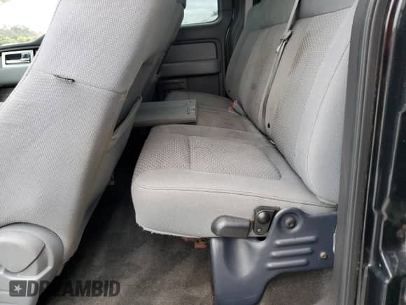 2011 Ford F-150 XL z VIN 1FTEX1CM1BFA91981, wystawiony jako Copart lot #81037175 z przebiegiem 104 153 mil mil oraz Szkoda całkowita • Salvage title. Historia ofert i sprzedaży dostępna na DreamBid. Obrazek 10.