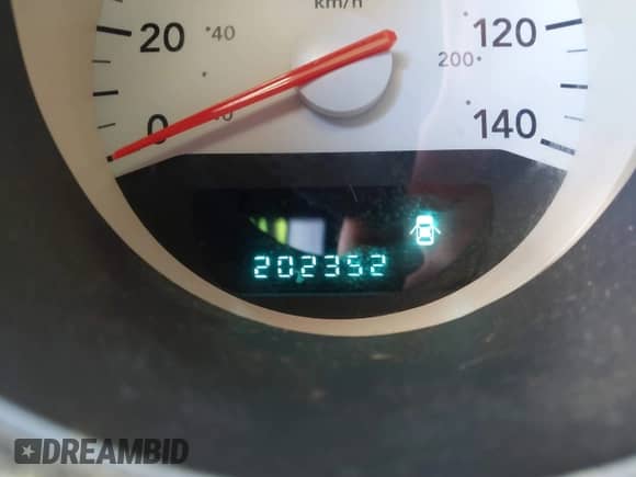 2007 Dodge Magnum z VIN 2D4FV47V67H666065, wystawiony jako IAAI lot #41273191 z przebiegiem 202 352 mil mil oraz . Historia ofert i sprzedaży dostępna na DreamBid. Obrazek 15.