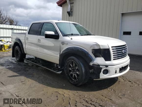 2012 Ford F-150 Lariat z VIN 1FTFW1E64CFB90284, wystawiony jako Copart lot #50325615 z przebiegiem 208 499 mil mil oraz Szkoda całkowita • Salvage title. Historia ofert i sprzedaży dostępna na DreamBid. Obrazek 4.