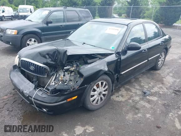 2005 Hyundai Sonata GLS with VIN KMHWF35H15A140192, listed as a IAAI auction lot 42252490 with 84,194 mi miles and . Bid and sale history available at DreamBid. Image 2.