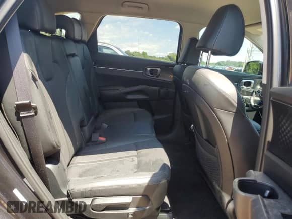 2025 Kia Sorento S с VIN 5XYRL4JC3SG354719, выставлен на аукционе Copart как лот 67708315 с пробегом 5 420 миль миль и Списание • Salvage title. История ставок и продаж доступна на DreamBid. Изображение 11.