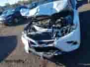 2020 Toyota Camry SE z VIN 4T1G11AK5LU380494, wystawiony jako IAAI lot #43567593 z przebiegiem 13 112 mil mil oraz . Historia ofert i sprzedaży dostępna na DreamBid. Obrazek 12.