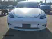 2020 Tesla Model Y Long Range z VIN 5YJYGDEE8LF035241, wystawiony jako Copart lot #85201715 z przebiegiem 60 134 mil mil oraz Szkoda całkowita • Salvage title. Historia ofert i sprzedaży dostępna na DreamBid. Obrazek 5.
