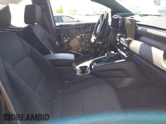 2023 Chevrolet Colorado 4WD Trail Boss with VIN 1GCPTEEK8P1126284, listed as a IAAI auction lot 42397525 with 15,917 mi miles and . Bid and sale history available at DreamBid. Image 5.