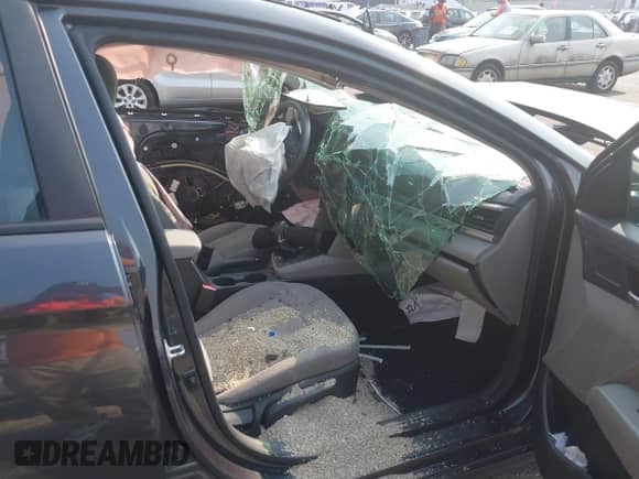 2020 Hyundai Elantra SE с VIN 5NPD74LF1LH585683, выставлен на аукционе IAAI как лот 42897828 с пробегом Не указан миль и . История ставок и продаж доступна на DreamBid. Изображение 5.