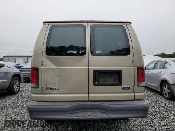 2007 Ford Econoline Cargo Commercial z VIN 1FTNE14W17DA70038, wystawiony jako Copart lot #60628315 z przebiegiem 73 779 mil mil oraz Czysty tytuł • Clean title. Historia ofert i sprzedaży dostępna na DreamBid. Obrazek 6.