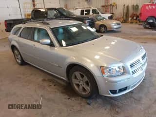 2008 Dodge Magnum R/T с VIN 2D8GV57238H246098, выставлен на аукционе IAAI как лот 43409552 с пробегом 123 704 миль миль и . История ставок и продаж доступна на DreamBid. Изображение 1.