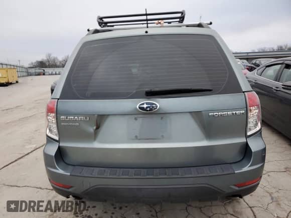 2010 Subaru Forester X с VIN JF2SH6BC7AG769312, выставлен на аукционе Copart как лот 86603574 с пробегом 220 764 миль миль и Списание • Salvage title. История ставок и продаж доступна на DreamBid. Изображение 6.