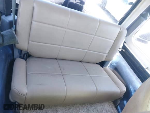 2001 Jeep Wrangler SE with VIN 1J4FA29P01P344644, listed as a IAAI auction lot 42170936 with 130,938 mi miles and . Bid and sale history available at DreamBid. Image 8.