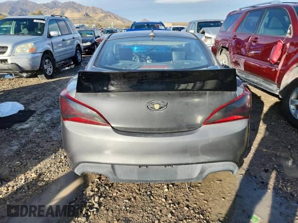 2010 Hyundai Genesis Coupe Grand Touring с VIN KMHHU6KHXAU011302, выставлен на аукционе Copart как лот 86188445 с пробегом 159 858 миль миль и Чистый • Clean title. История ставок и продаж доступна на DreamBid. Изображение 6.