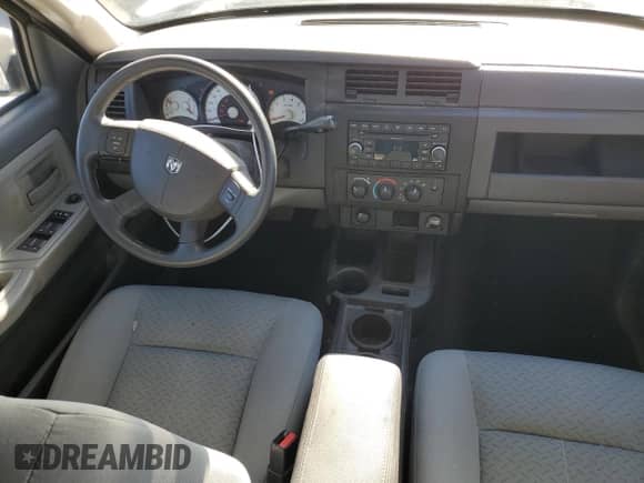 2008 Dodge Dakota with VIN 1D3HW38N38S581682, listed as a Copart auction lot 77111094 with 173,724 mi miles and Salvage title. Bid and sale history available at DreamBid. Image 8.
