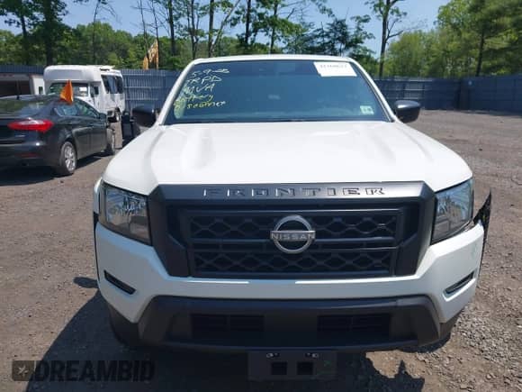 2024 Nissan Frontier S z VIN 1N6ED1CL1RN637370, wystawiony jako IAAI lot #42368622 z przebiegiem 43 413 mil mil oraz . Historia ofert i sprzedaży dostępna na DreamBid. Obrazek 12.