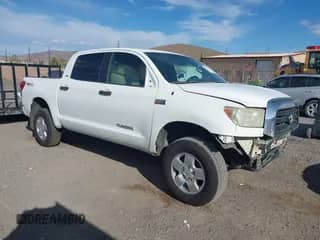2007 Toyota Tundra SR5 with VIN 5TFDV54177X029208, listed as a IAAI auction lot 43231987 with 222,180 mi miles and . Bid and sale history available at DreamBid. Image 1.