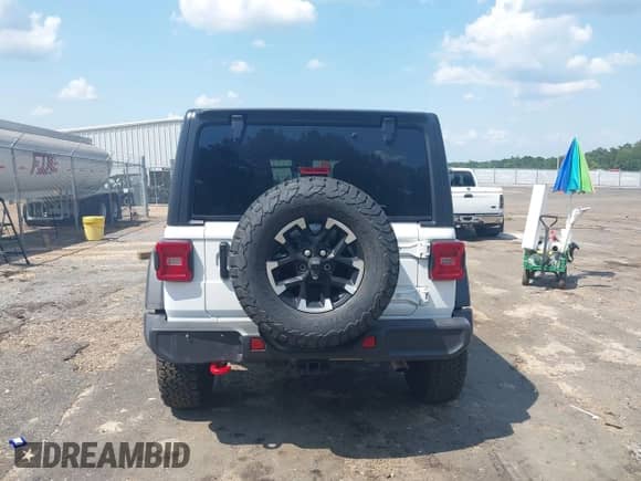 2025 Jeep Wrangler Rubicon with VIN 1C4PJXFN7SW525466, listed as a IAAI auction lot 42950213 with 10,695 mi miles and . Bid and sale history available at DreamBid. Image 16.
