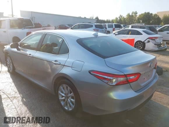 2019 Toyota Camry SE z VIN 4T1B11HK2KU693548, wystawiony jako IAAI lot #43352154 z przebiegiem 64 472 mil mil oraz . Historia ofert i sprzedaży dostępna na DreamBid. Obrazek 15.