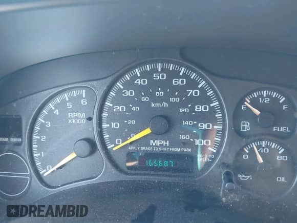 2000 Chevrolet Silverado 1500 LS with VIN 1GCEC14WXYZ169662, listed as a IAAI auction lot 42315414 with 165,687 mi miles and . Bid and sale history available at DreamBid. Image 7.