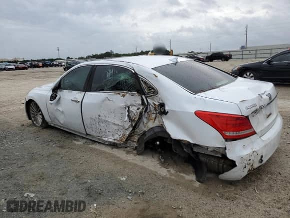 2015 Hyundai Equus Ultimate with VIN KMHGH4JH5FU093081, listed as a Copart auction lot 73026784 with Not provided miles and Salvage title. Bid and sale history available at DreamBid. Image 2.