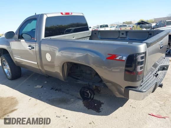 2008 GMC Sierra 1500 Work Truck с VIN 1GTEC14J28Z282364, выставлен на аукционе IAAI как лот 42010184 с пробегом 193 372 миль миль и . История ставок и продаж доступна на DreamBid. Изображение 3.