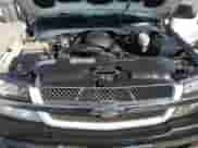 2003 Chevrolet Silverado 1500 LS z VIN 1GCEC19T93E186628, wystawiony jako Copart lot #74373104 z przebiegiem 104 619 mil mil oraz Szkoda całkowita • Salvage title. Historia ofert i sprzedaży dostępna na DreamBid. Obrazek 11.