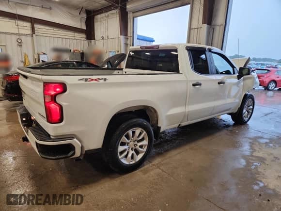 2021 Chevrolet Silverado 1500 Custom with VIN 1GCRYBEK4MZ301037, listed as a Copart auction lot 68905615 with 88,202 mi miles and Non repairable. Bid and sale history available at DreamBid. Image 3.
