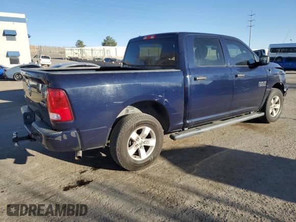 2018 Ram 1500 Express z VIN 1C6RR7KG7JS295014, wystawiony jako Copart lot #49279095 z przebiegiem 113 485 mil mil oraz Szkoda całkowita • Salvage title. Historia ofert i sprzedaży dostępna na DreamBid. Obrazek 3.