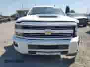 2017 Chevrolet Silverado 2500HD LTZ с VIN 1GC1KWEY6HF188452, выставлен на аукционе Copart как лот 64696905 с пробегом 121 281 миль миль и Списание • Salvage title. История ставок и продаж доступна на DreamBid. Изображение 5.