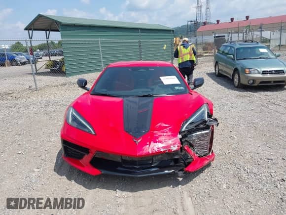 2024 Chevrolet Corvette 1LT z VIN 1G1YA3D48R5100600, wystawiony jako IAAI lot #43003698 z przebiegiem 4 720 mil mil oraz . Historia ofert i sprzedaży dostępna na DreamBid. Obrazek 12.