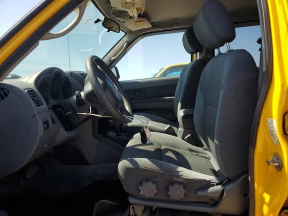 2004 Nissan Frontier XE with VIN 1N6ED29Y34C445431, listed as a Copart auction lot 66913525 with 155,387 mi miles and Salvage title. Bid and sale history available at DreamBid. Image 7.