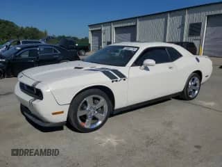2009 Dodge Challenger R/T z VIN 2B3LJ54T19H503252, wystawiony jako Copart lot #80607755 z przebiegiem Nie podano mil oraz Szkoda całkowita • Salvage title. Historia ofert i sprzedaży dostępna na DreamBid. Obrazek 1.