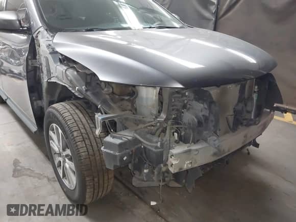 2015 Nissan Pathfinder Platinum with VIN 5N1AR2MMXFC661069, listed as a IAAI auction lot 42406749 with 178,563 mi miles and . Bid and sale history available at DreamBid. Image 6.