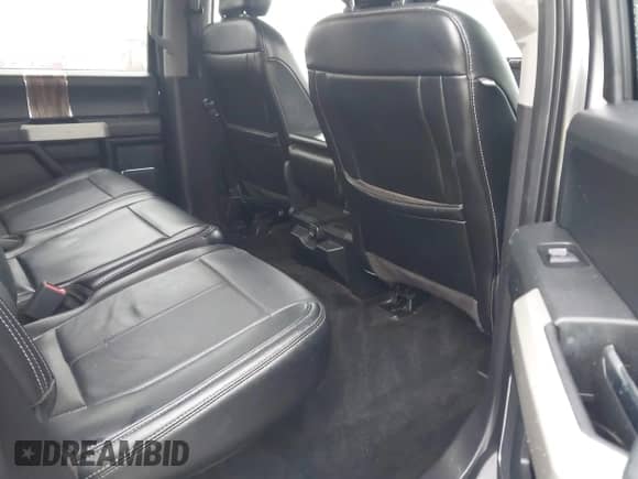 2018 Ford F-150 XL z VIN 1FTEW1E58JFA64123, wystawiony jako IAAI lot #43302719 z przebiegiem 131 849 mil mil oraz . Historia ofert i sprzedaży dostępna na DreamBid. Obrazek 8.