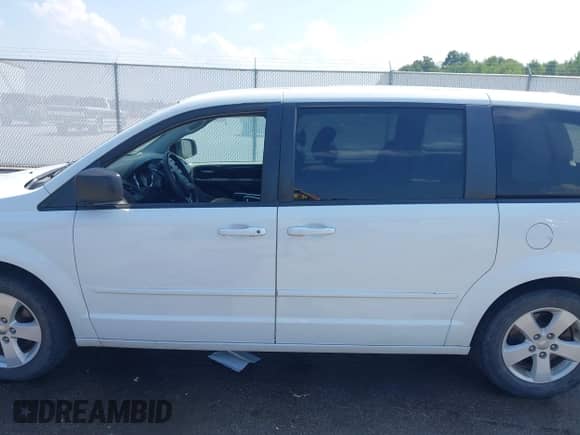 2017 Dodge Grand Caravan SE Plus with VIN 2C4RDGBG1HR736316, listed as a IAAI auction lot 42997530 with 135,383 mi miles and . Bid and sale history available at DreamBid. Image 14.
