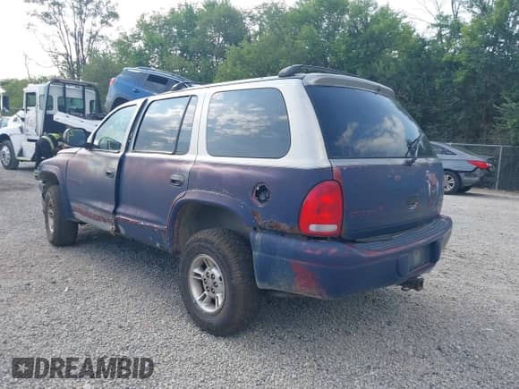 1999 Dodge Durango with VIN 1B4HS28Y1XF575120, listed as a IAAI auction lot 42974690 with 304,550 mi miles and . Bid and sale history available at DreamBid. Image 3.