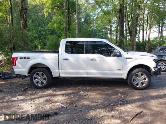 2017 Ford F-150 XLT with VIN 1FTEW1EG6HFC82671, listed as a IAAI auction lot 42729611 with 110,133 mi miles and . Bid and sale history available at DreamBid. Image 13.