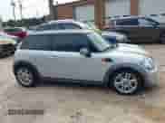 2012 MINI Hardtop с VIN WMWSU3C57CT255749, выставлен на аукционе IAAI как лот 43342110 с пробегом 99 460 миль миль и . История ставок и продаж доступна на DreamBid. Изображение 13.