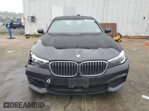 2019 BMW 7 Series 740i xDrive with VIN WBA7E4C52KGV28841, listed as a Copart auction lot 56567375 with 162,220 mi miles and Salvage title. Bid and sale history available at DreamBid. Image 5.