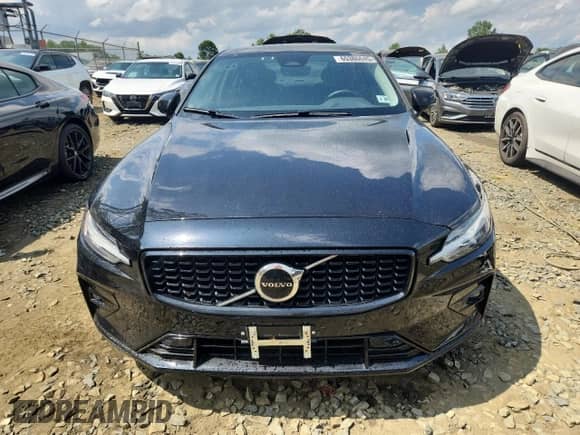 2024 Volvo S60 Core Dark Theme z VIN 7JRL12TK4RG303002, wystawiony jako Copart lot #65386645 z przebiegiem 23 418 mil mil oraz Szkoda całkowita • Salvage title. Historia ofert i sprzedaży dostępna na DreamBid. Obrazek 5.