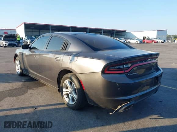 2019 Dodge Charger SXT with VIN 2C3CDXBG6KH743639, listed as a IAAI auction lot 43270356 with 138,909 mi miles and . Bid and sale history available at DreamBid. Image 3.