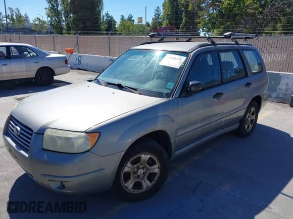 2006 Subaru Forester X with VIN JF1SG63616H736369, listed as a IAAI auction lot 42930378 with 207,626 mi miles and . Bid and sale history available at DreamBid. Image 6.